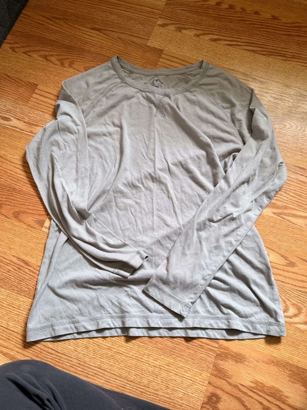 Light Gray Long-Sleeve Men's Shirt